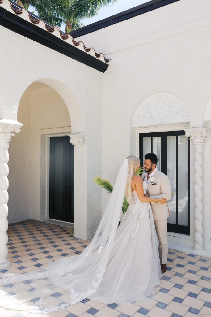 Wedding portrait at the alderman house 